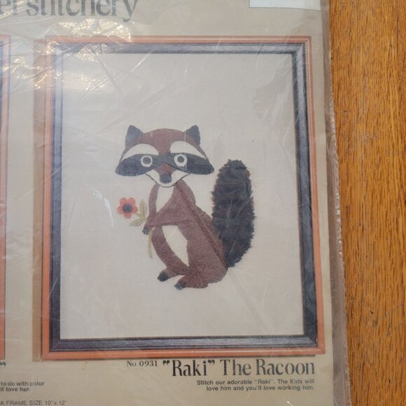 Paragon Creative Needlepoint Crewel Stitchery Kit 0931 Raki‎ Raccoon 1974 - Picture 2 of 8